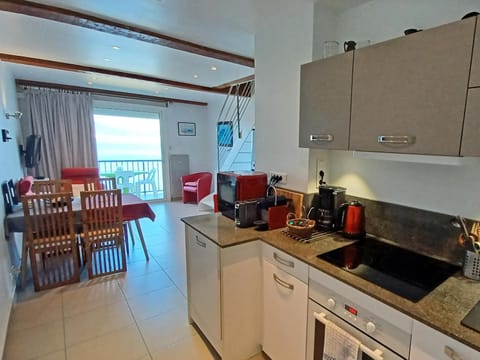 Coffee/tea facilities, dishwasher, minibar, pet friendly, toaster, washing machine, kitchen