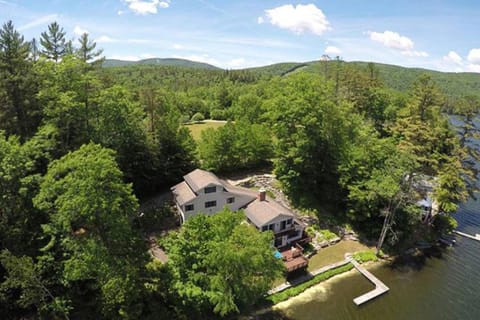 Hillside House at Lake Shore Drive Casa in Lake Rescue