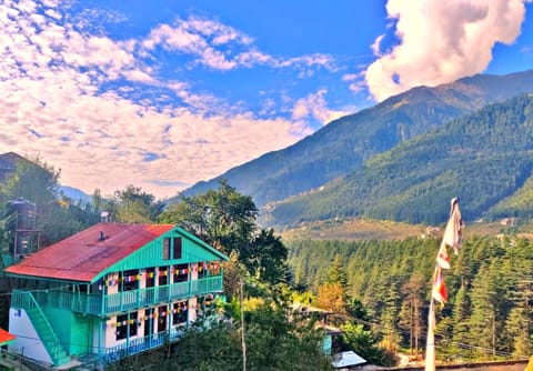 Cupidtrails Himalayan Castle House in Manali