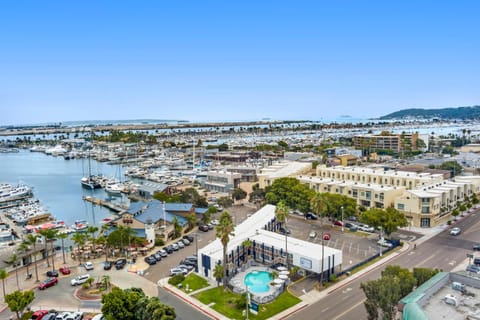 Sea Harbor Hotel - San Diego Hotel in Point Loma