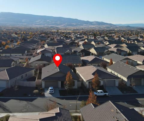 Dream Family Home in South Reno 4 bed 30 Min to Lake Tahoe Haus in Reno