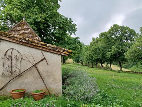 Domaine l'Esprit d'Antan Pensão in Villeneuve-sur-Lot