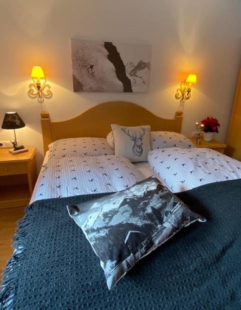 Landhaus Alpenland Bed and Breakfast in Lech