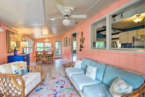 Reel Blessed Topsail Beach Home with Private Dock! Haus in Topsail Beach