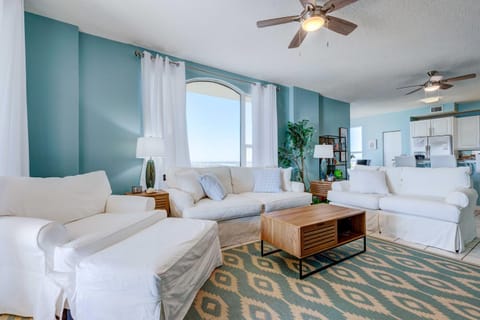 Oceanfront Corner-Unit Condo on Perdido Key! Apartment in Perdido Key