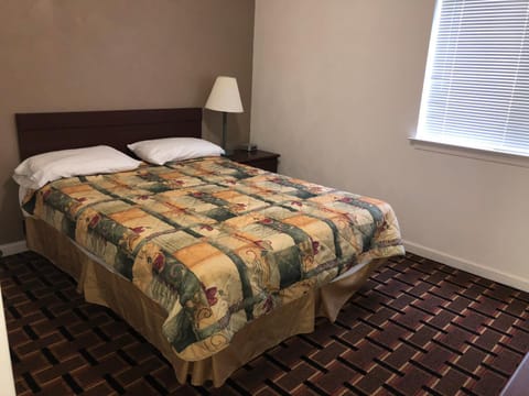 Affordable Suites Burlington Hotel in Burlington