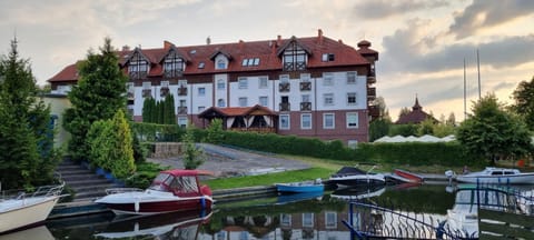 Property building, Natural landscape
