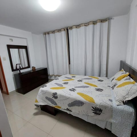 Full apartment independent entrance, services included Apartment in Callao Region, Peru