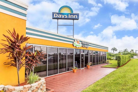 Days Inn by Wyndham Fort Lauderdale-Oakland Park Airport N Hotel in Oakland Park