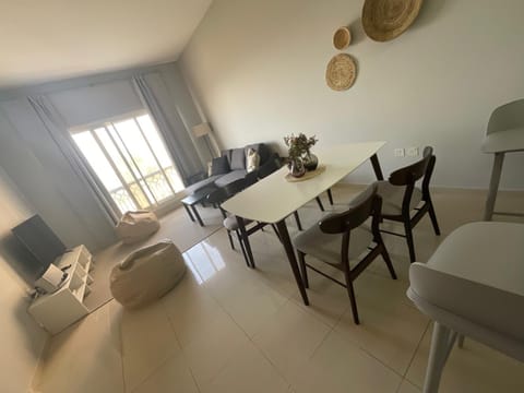 Lovely 1 bedroom holiday home on the beach Appartement in Ras al Khaimah