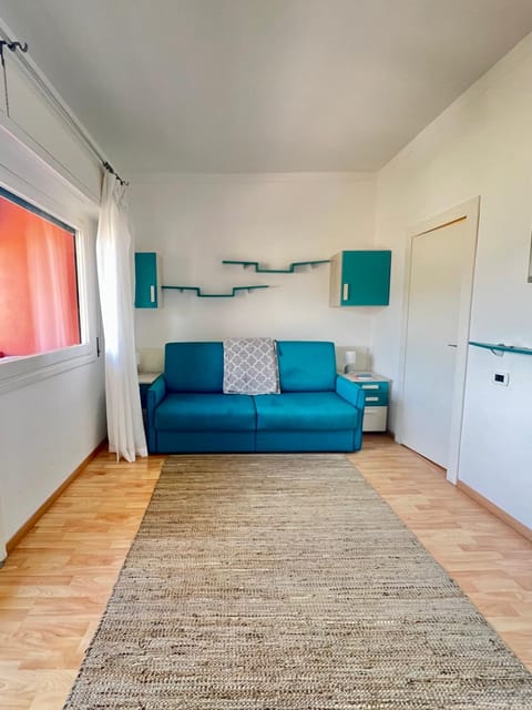 Bedroom, air conditioner