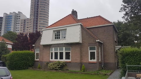 Property building, Neighbourhood