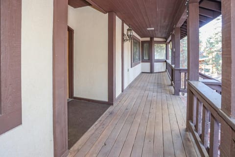 Summit Lodge 2 home House in Big Bear