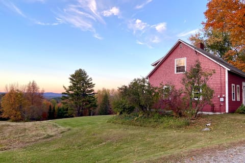 Vermont Mountain Farmhouse Maison in Andover