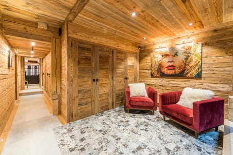 Le Lodge Rodzina, Luxueux chalet familial entièrement rénové avec Jacuzzi et Vue par LLA Selections Chalet in Manigod