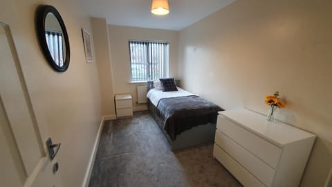 Boulevard View Apartment in Doncaster