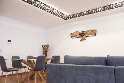 Decorative detail, Dining area