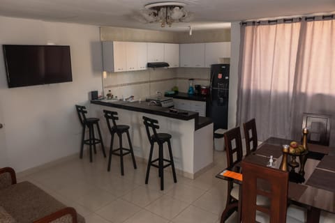 Kitchen or kitchenette, Photo of the whole room, Seating area, Dining area