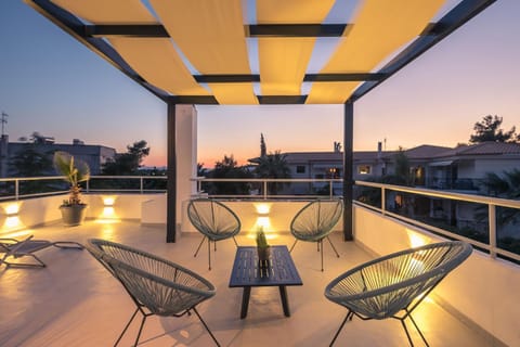 Patio, Balcony/Terrace, furniture