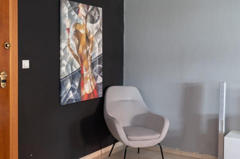 Living room, Decorative detail, Seating area