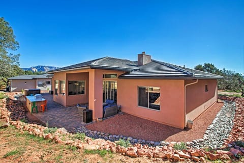 Tranquil Sedona Home with Fireplace and Hot Tub! House in Sedona