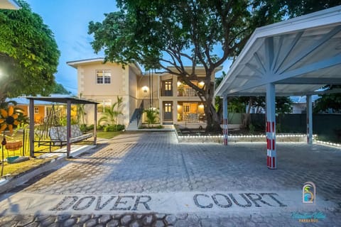 Dover Court Apartments - Steps to St Lawrence Gap Condo in Oistins