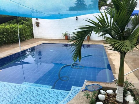 LA KINTA DE SAN PEDRO Casa Campestre con piscina House in Carmen Apicala