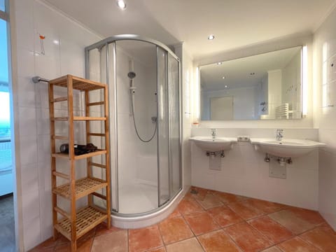 Haus Metropol App 327 mit Meerblick und Cityblick 3 Balkone Apartment in Westerland