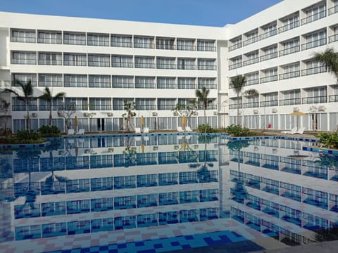 Raja Hotel Kuta Mandalika Resort & Convention Hôtel in Pujut