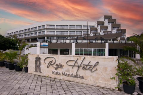 Raja Hotel Kuta Mandalika Resort & Convention Hotel in Pujut