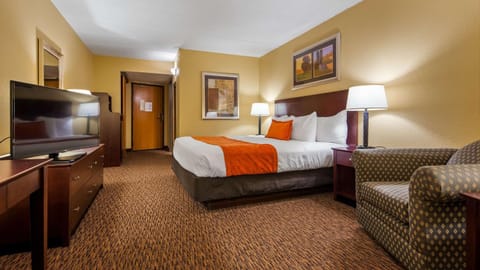 Best Western Plus Dakota Ridge Hotel in Eagan