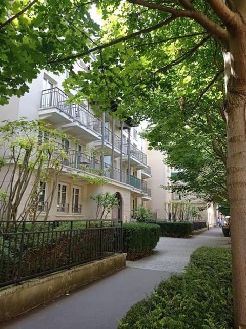 La suite des fleurs Disneyland Paris Apartment in Chessy