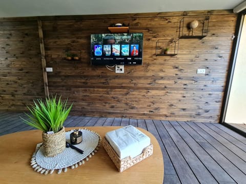 Communal lounge/ TV room, TV and multimedia