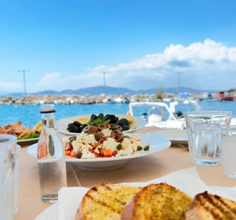 Restaurant/places to eat, Day, Sea view