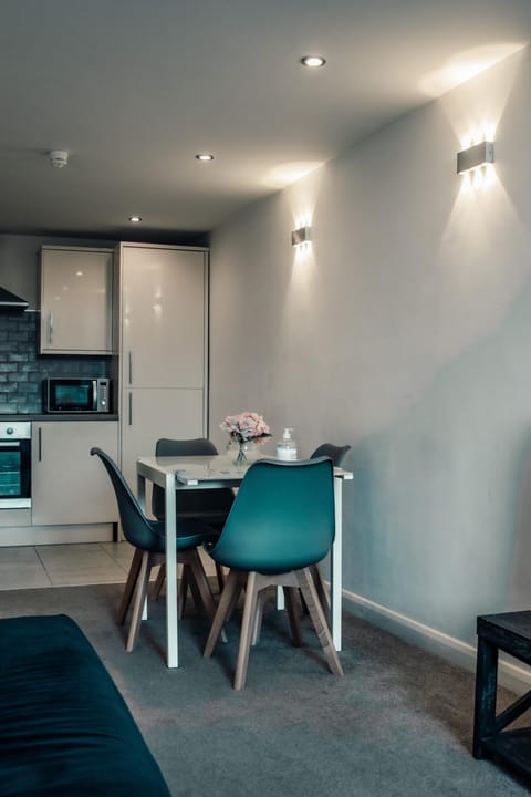 Apartments-DealHouse Condo in Huddersfield