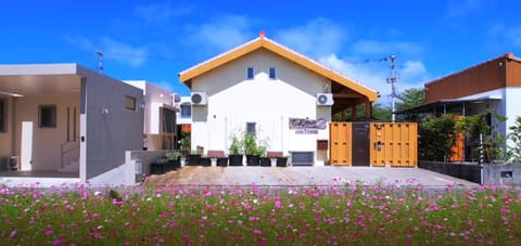 ヴィラ　てぃんがーら House in Okinawa Prefecture