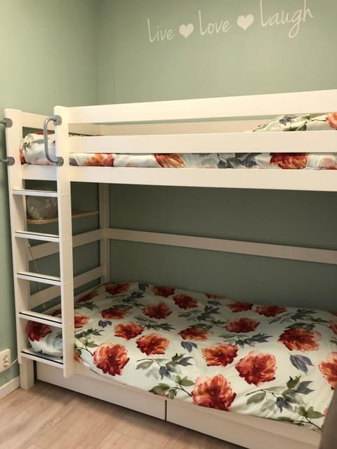 bunk bed