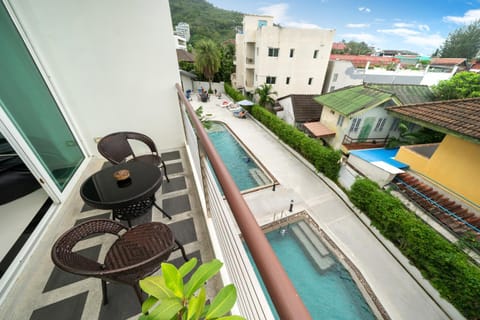 Holiday apartment at Palms, 100 meters to beach Apartment in Kamala