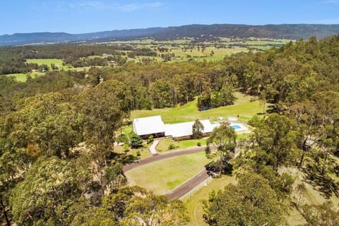 The MOST alluring getaway in Hunter Valley Maison in Mount View