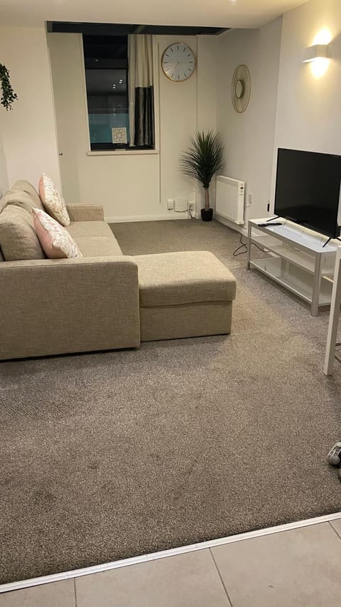 DealHouse F7- Apartments Apartment in Huddersfield
