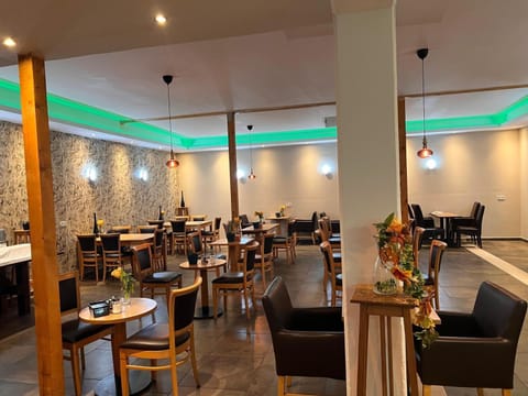 Restaurant/places to eat, Breakfast