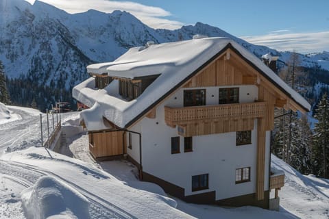 Property building, Winter, Mountain view