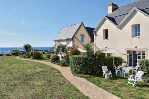 Property building, Garden, Sea view