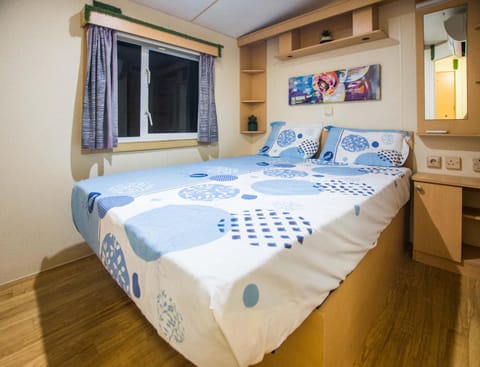 Waterfront 2 Bedroom MobilHome Campingplatz /
Wohnmobil-Resort in Saint Martin
