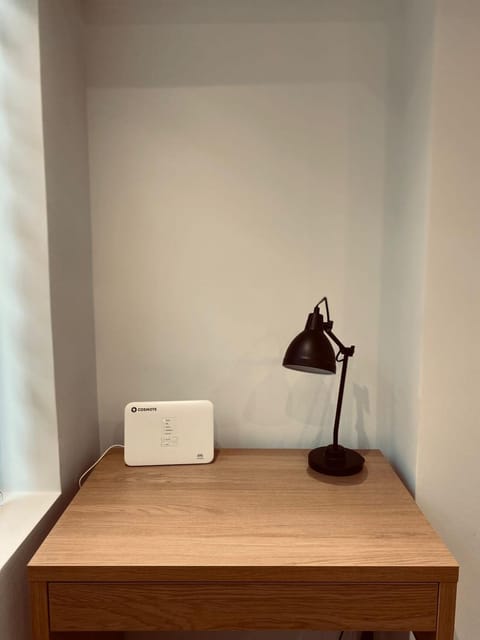 Living room, internet