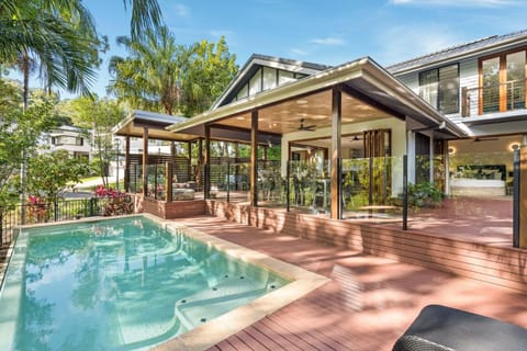 Belle Escapes Watermark Palm Cove Luxury Home House in Palm Cove