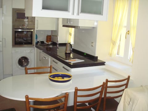 Apartamentos Valles Condo in Broto