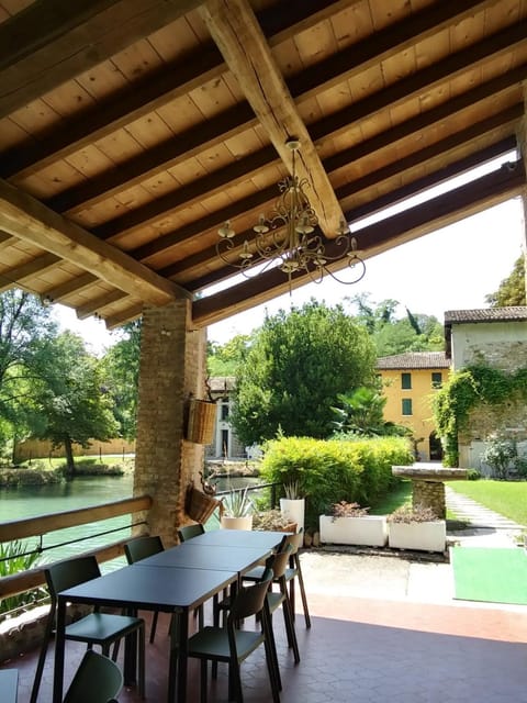 Patio, Restaurant/places to eat