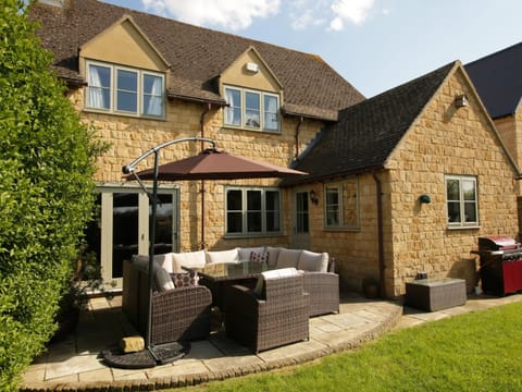 Patio, BBQ facilities, Garden, Garden view