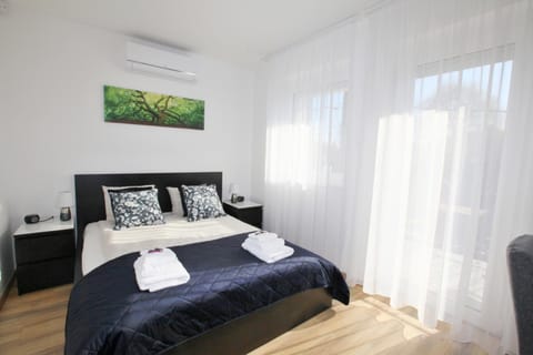 Paskal-Lux Family Apartments with free parking Condo in Budapest